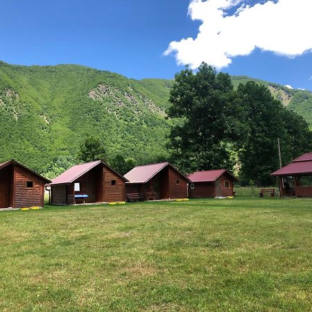 Bungalows-Oaza Vuthaj Exterior foto